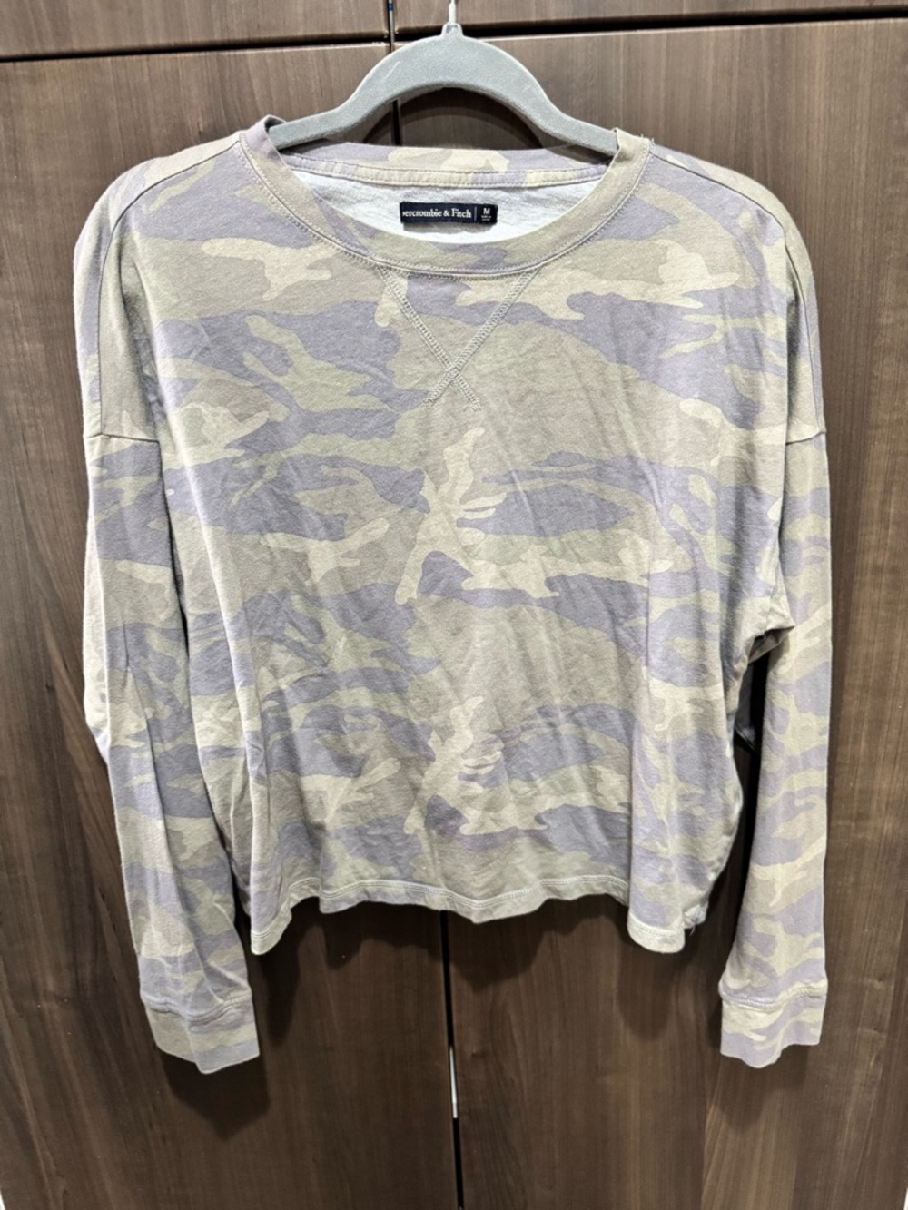 Abercrombie & Fitch Green and Gray Camo Crewneck Tee